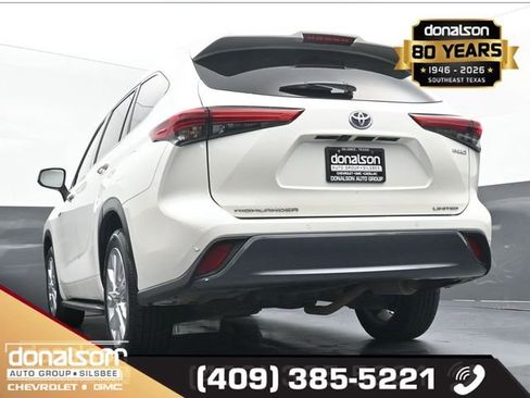 Used 2021 Toyota Highlander Limited image 18