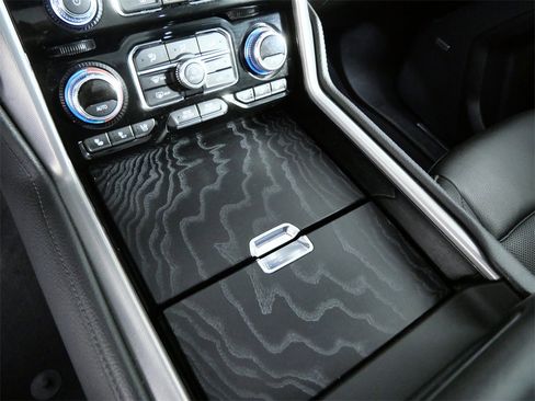 Used 2021 GMC Yukon XL Denali w/ LPO, Illumination Package image 23