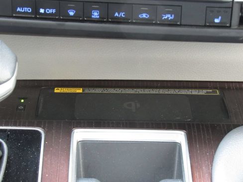 Used 2023 Toyota Sienna XLE w/ XLE Plus Package AWD/4WD image 34