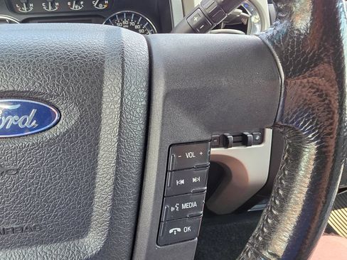 Used 2011 Ford F150 XLT w/ XLT Chrome Pkg AWD/4WD image 13