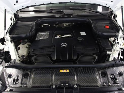 Certified 2024 Mercedes-Benz GLE 580 4MATIC image 13