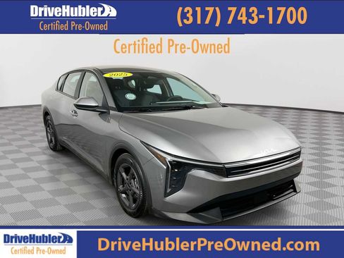 Used 2025 Kia K4 LXS image 1