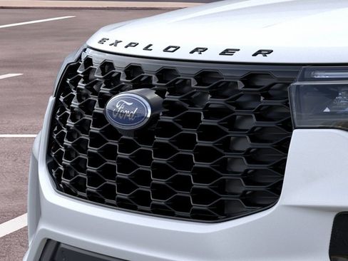 New 2026 Ford Explorer ST-Line w/ ST-Line Street Pack AWD/4WD image 20
