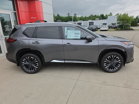 New 2026 Nissan Rogue Platinum AWD/4WD image 8