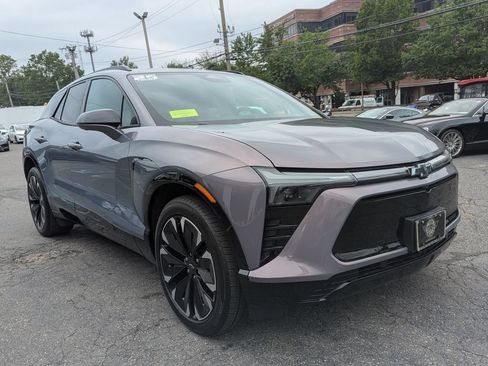 Used 2025 Chevrolet Blazer EV RS AWD/4WD image 5
