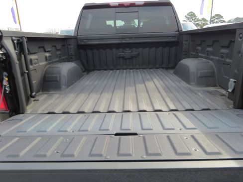 Used 2025 Chevrolet Silverado 1500 High Country w/ Midnight Edition image 16