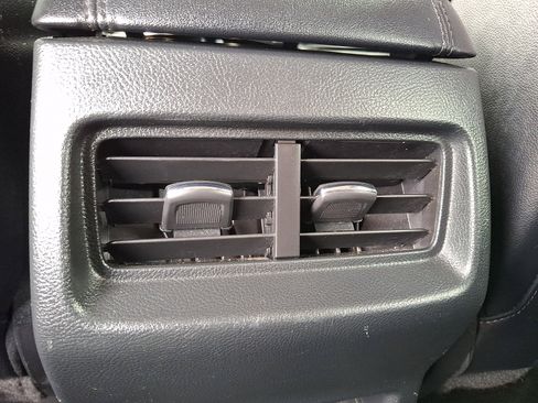 Used 2022 Ford Edge SEL w/ Convenience Package image 12