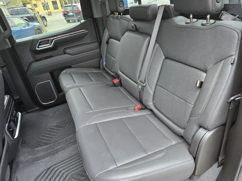 Used 2025 Chevrolet Silverado 1500 LTZ w/ LTZ Premium Package AWD/4WD image 27