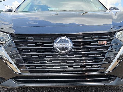 Used 2024 Nissan Sentra SR w/ SR Premium Package FWD image 35