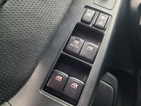 Used 2014 Subaru Forester 2.0XT Premium image 27