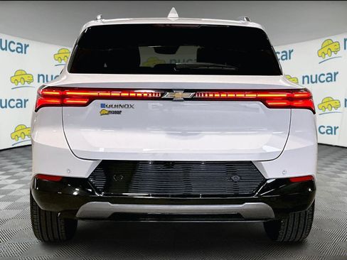 Used 2025 Chevrolet Equinox EV LT w/ Convenience Package image 5