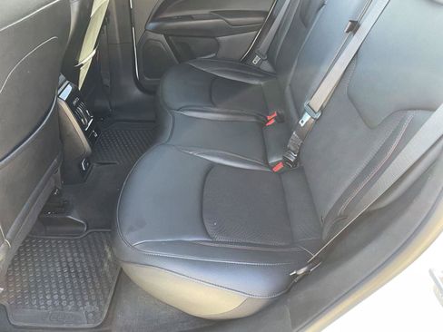 Used 2025 Jeep Compass Trailhawk w/ Trailhawk Convenience Group image 24