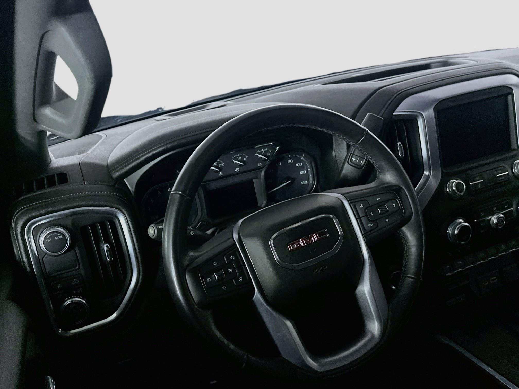 Used 2020 GMC Sierra 1500 SLT RWD image 18