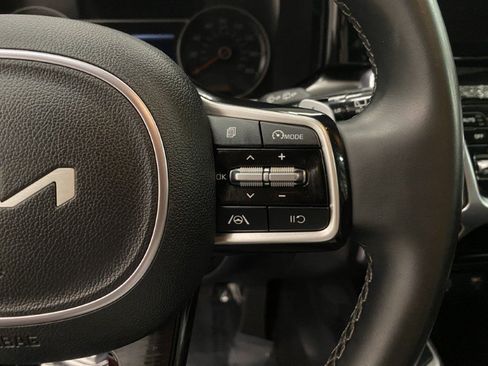 Used 2022 Kia Sorento S FWD image 36