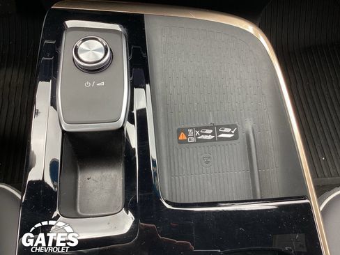 Used 2025 Buick Enclave Avenir w/ Super Cruise Package AWD/4WD image 23