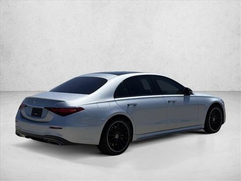 Used 2024 Mercedes-Benz S 580 4MATIC Sedan image 5