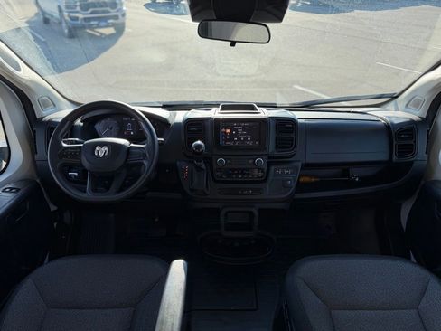 Used 2022 RAM ProMaster 2500 image 12