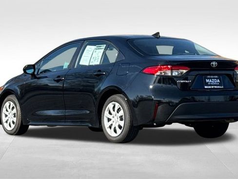 Used 2024 Toyota Corolla LE image 6