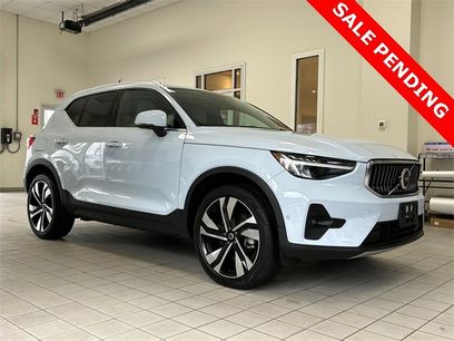 Certified 2024 Volvo XC40 B5 Plus w/ Climate Package