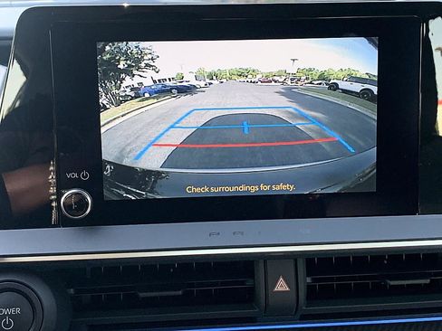 Certified 2026 Toyota Prius XLE FWD image 15