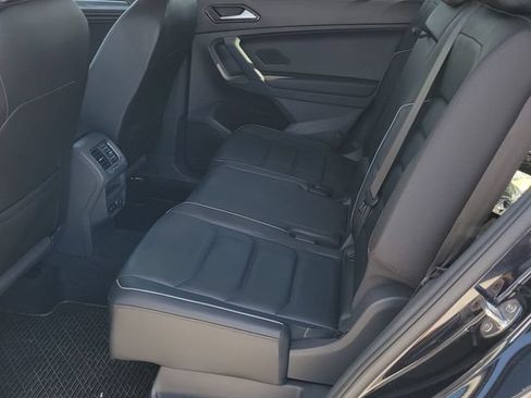 Used 2018 Volkswagen Tiguan SEL Premium AWD/4WD image 11