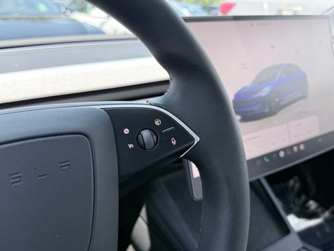 Used 2025 Tesla Model 3 Long Range AWD/4WD image 61