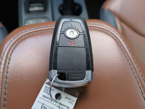 Certified 2022 Ford Maverick Lariat image 28