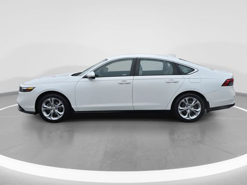Certified 2023 Honda Accord LX image 8
