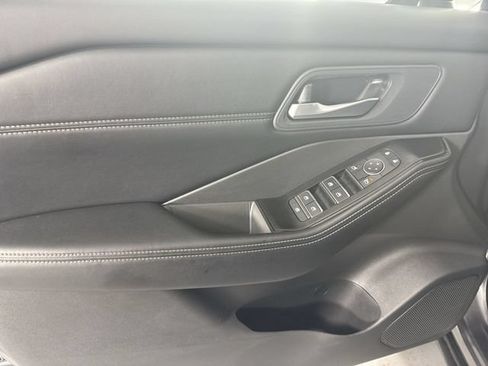 Used 2026 Nissan Rogue SL AWD/4WD image 20