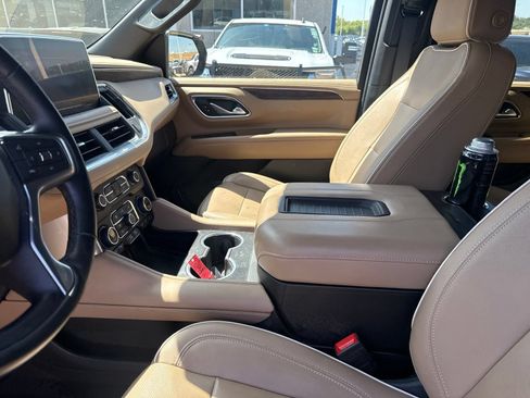 Used 2024 Chevrolet Tahoe Premier w/ Premium Package AWD/4WD image 21