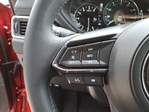 Certified 2025 MAZDA CX-5 Signature image 18