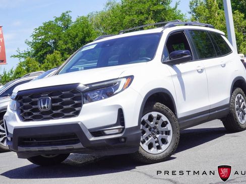Used 2024 Honda Passport TrailSport image 19