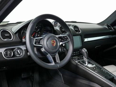 Certified 2024 Porsche 718 Cayman image 4