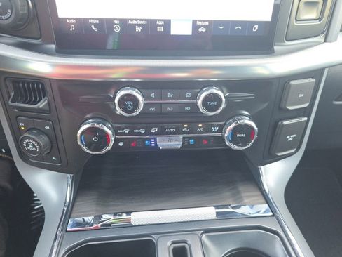 Used 2024 Ford F150 Lariat w/ Equipment Group 502A High AWD/4WD image 25
