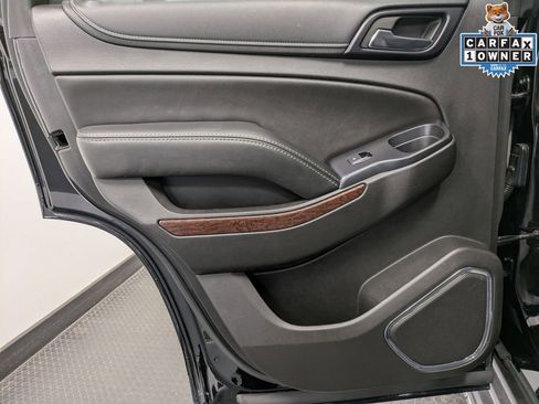 Used 2017 GMC Yukon SLT w/ Premium Edition image 22