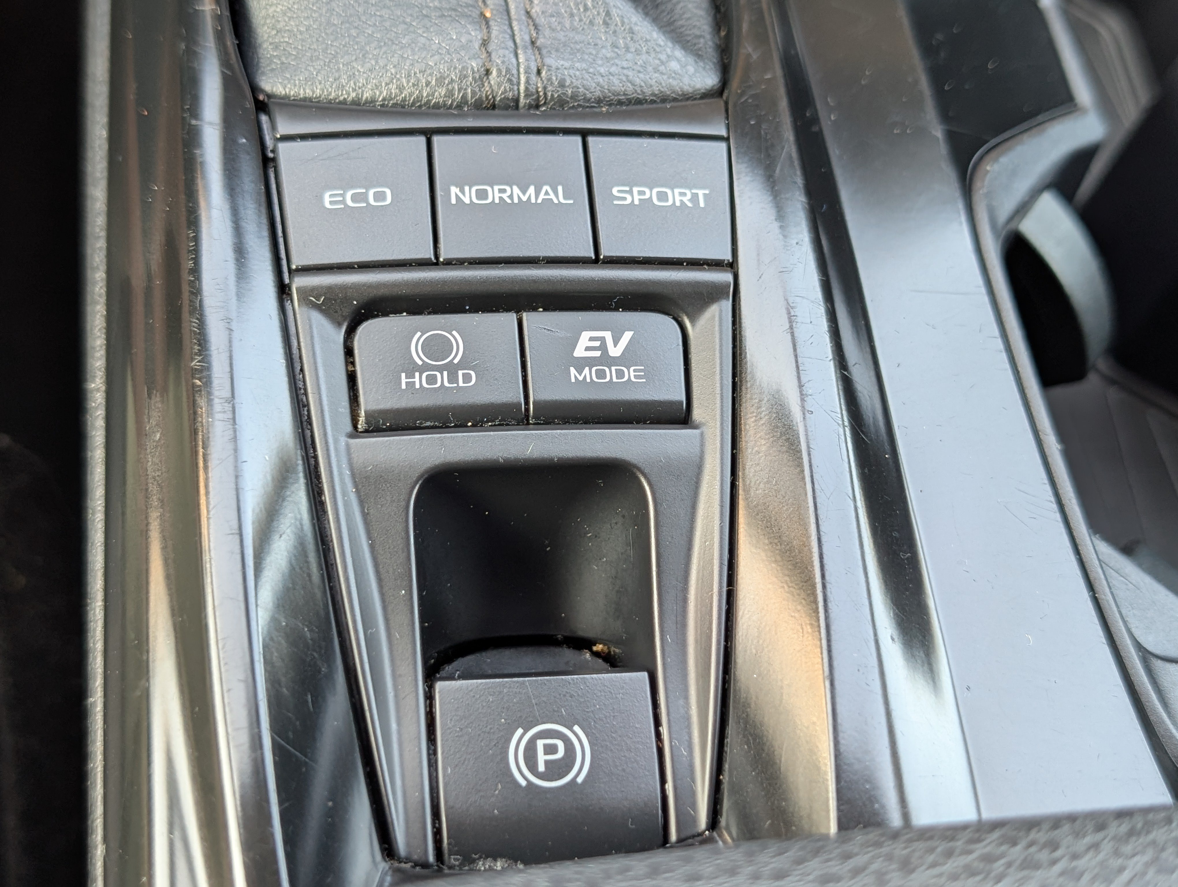 Used 2025 Toyota Camry LE FWD image 22