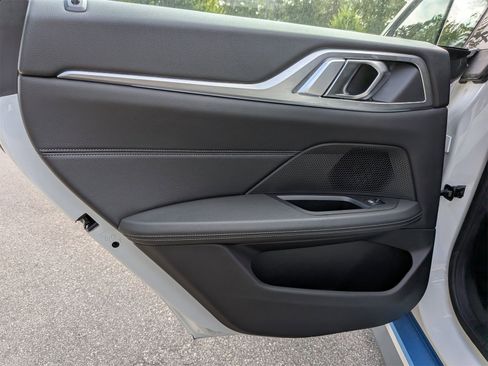 Used 2024 BMW i4 xDrive40i image 28