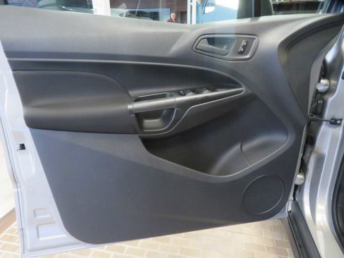 Used 2016 Ford Transit Connect XL image 13