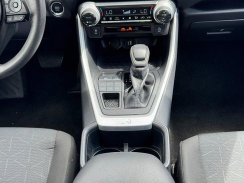 Used 2025 Toyota RAV4 XLE image 14