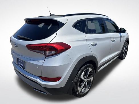 Used 2017 Hyundai Tucson Value AWD/4WD image 7