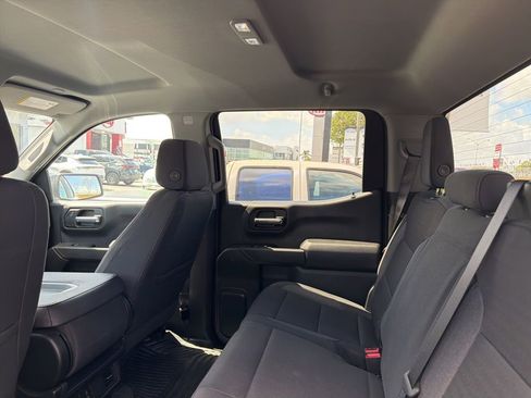 Used 2025 Chevrolet Silverado 1500 Custom image 8