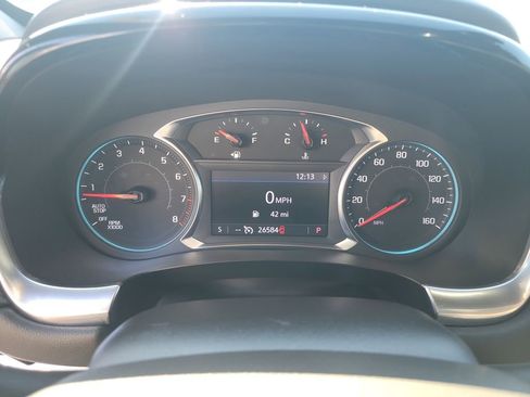 Used 2023 Chevrolet Traverse LT image 25