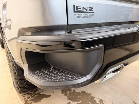 Used 2019 Chevrolet Silverado 1500 Custom Trail Boss w/ Custom Convenience Package image 18