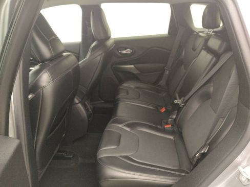 Used 2020 Jeep Cherokee Limited FWD image 18