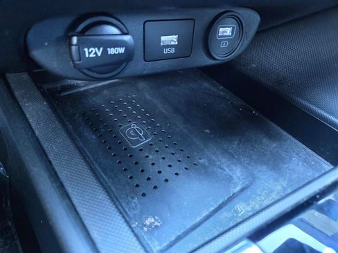 Certified 2022 Hyundai Elantra SEL w/ Convenience Package FWD image 18