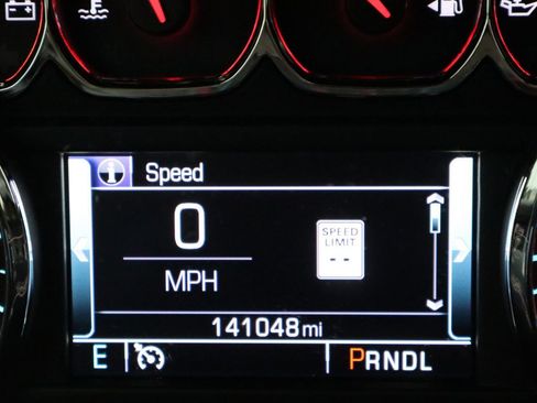 Used 2018 GMC Yukon SLT w/ Premium Edition image 47