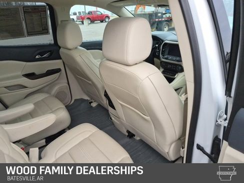 Used 2022 GMC Acadia Denali w/ Denali Ultimate Package image 30