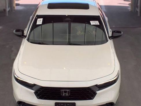 Used 2023 Honda Accord Sport image 2