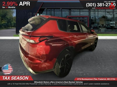 Used 2024 Mitsubishi Outlander SE image 8
