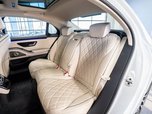 Used 2024 Mercedes-Benz S 580 4MATIC Sedan image 57